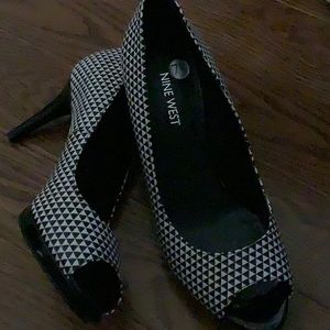 Women’s dress shoes
